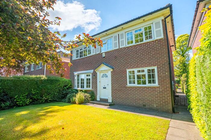 4 Bedroom Detached House For Sale In North Lane, Roundhay, Leeds, LS8
