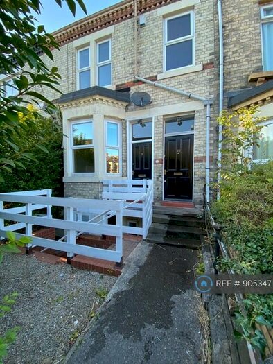 2 Bedroom Flat To Rent In Meldon Terrace, Newcastle Upon Tyne, NE6