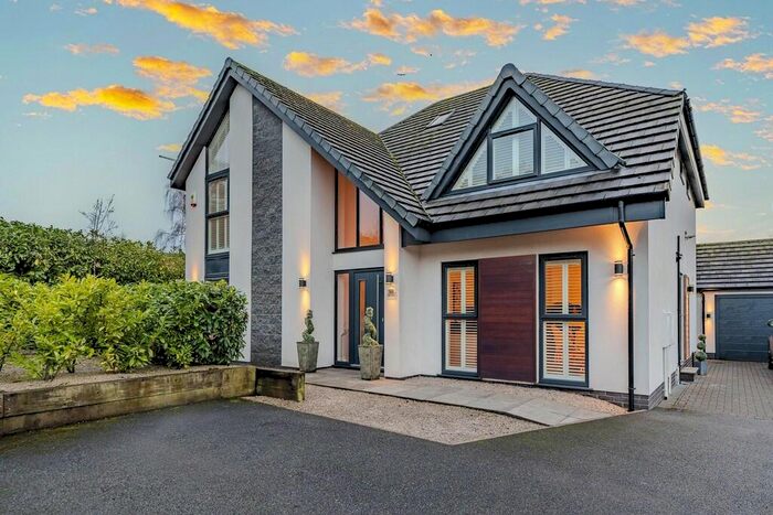 5 Bedroom Detached House For Sale In Main Road, Ravenshead, NG15