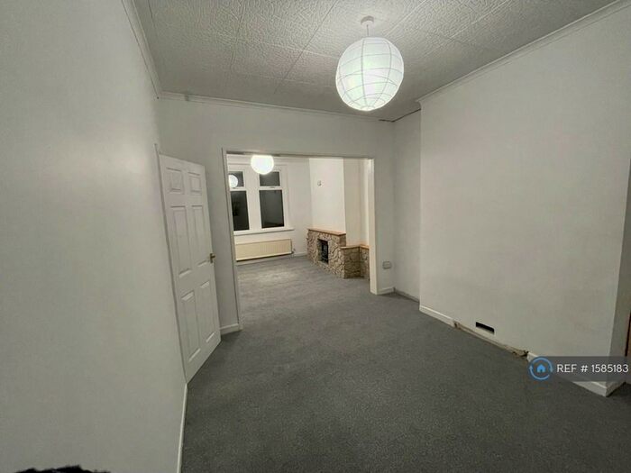 3 Bedroom Terraced House To Rent In Duckpool Road, Newport, NP19