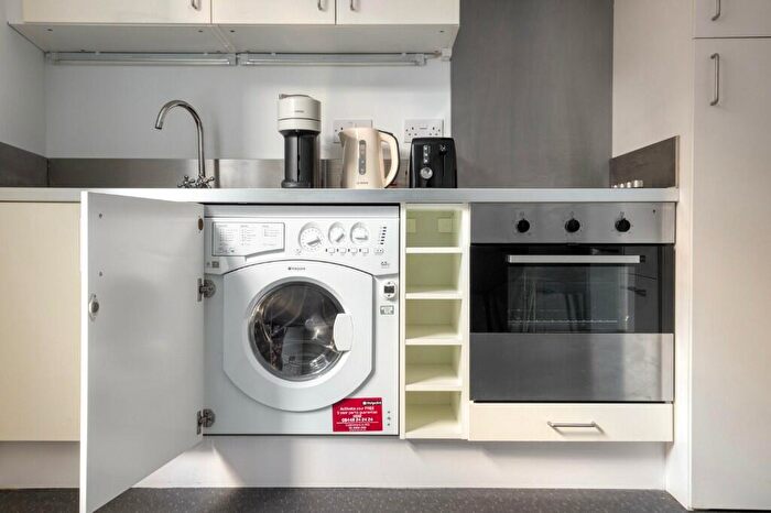 1 Bedroom Apartment To Rent In Aldersgate Street, London, EC1A