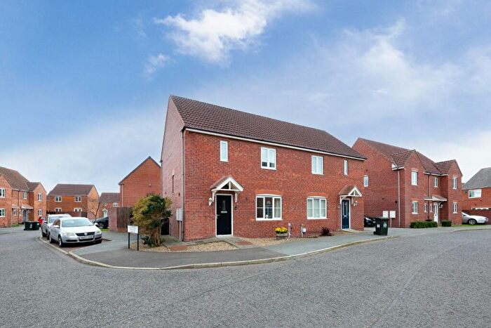 3 Bedroom Detached House For Sale In Cloverfield, West Allotment, NE27