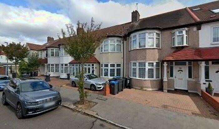 3 Bedroom Terraced House To Rent In Fairlands Avenue, Thornton Heath, CR7