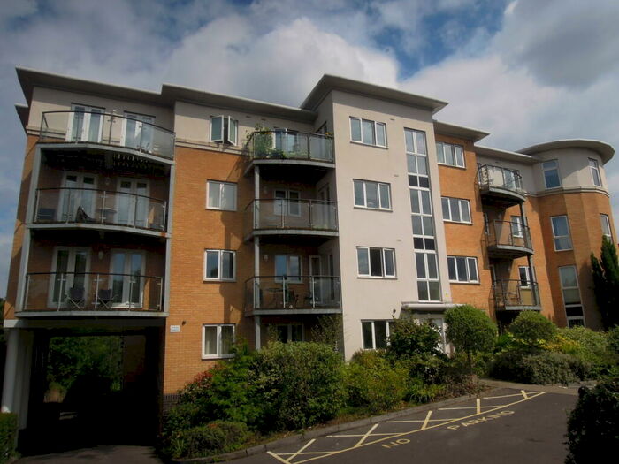 1 Bedroom Apartment To Rent In Rosida Gardens, Hill Lane, SO15