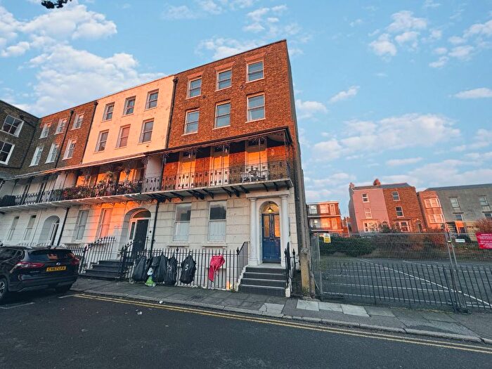 2 Bedroom Flat To Rent In Albion Place, Ramsgate, CT11