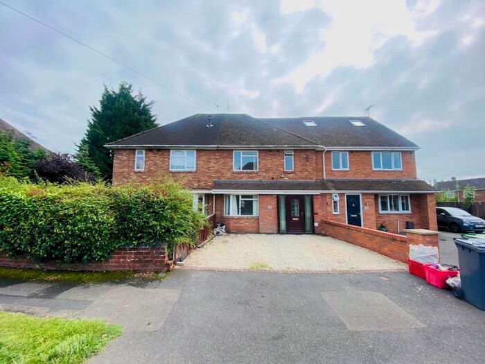 3 Bedroom House To Rent In Edmondscote Road, Leamington Spa, CV32