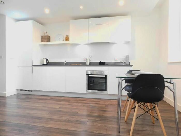 2 Bedroom Flat To Rent In Broadway Residences, 105 Broad Street, Birmingham B15