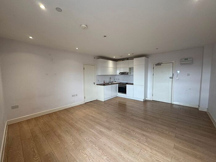 Studio To Rent In Buckingham Street, Aylesbury, HP20