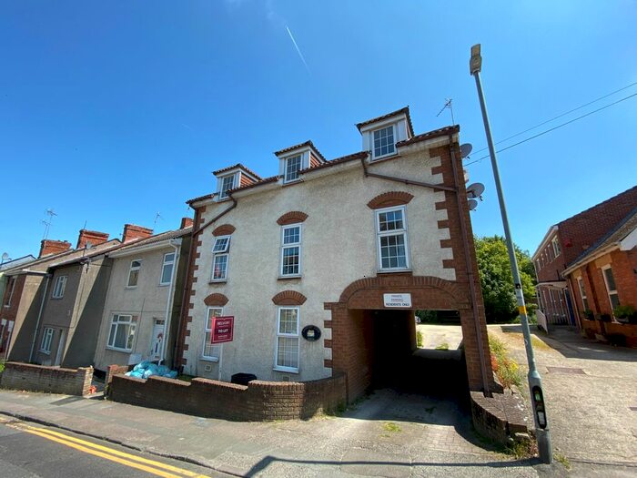 2 Bedroom Flat To Rent In Eastcott Hill, Eastcott Hill, Swindon, SN1