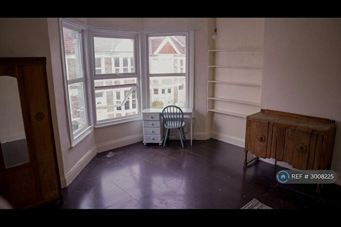 1 Bedroom Terraced House To Rent In Victoria Park, Bristol, BS16