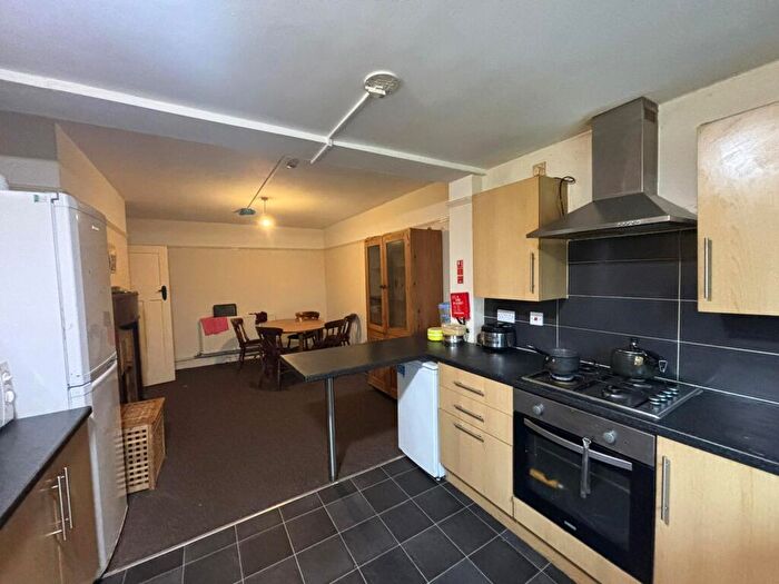 5 Bedroom Semi-Detached House To Rent In Farley Street, Leamington Spa, CV31