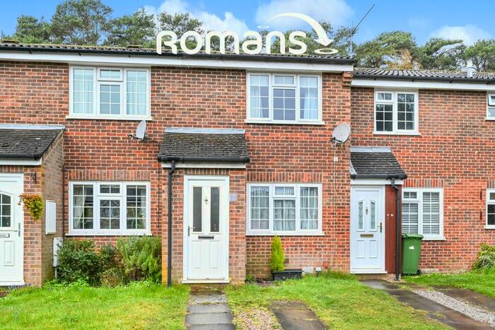 2 Bedroom Terraced House To Rent In Crofton Close, Bracknell, RG12
