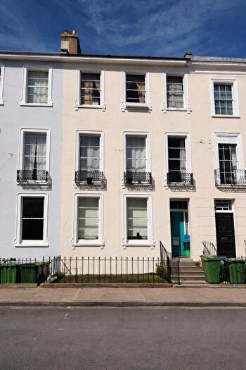 1 Bedroom Flat To Rent In Montpellier Villas, Cheltenham, GL50