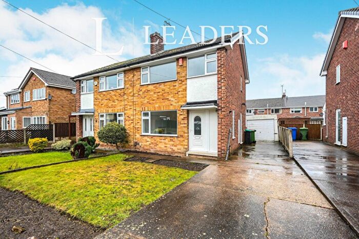 3 Bedroom Semi-Detached House To Rent In Ely Close, Mansfield Woodhouse, NG19