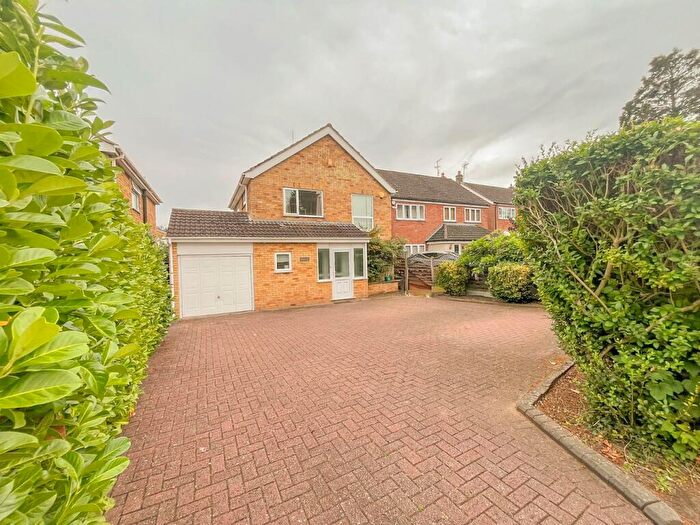 3 Bedroom Detached House For Sale In Dunchurch Road, Rugby, CV22