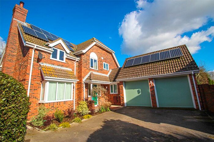 4 Bedroom Detached House For Sale In Old Priory Close, Hamble, Southampton, Hampshire, SO31