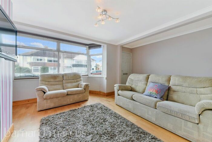 2 Bedroom Property To Rent In Cravan Avenue, Feltham, TW13