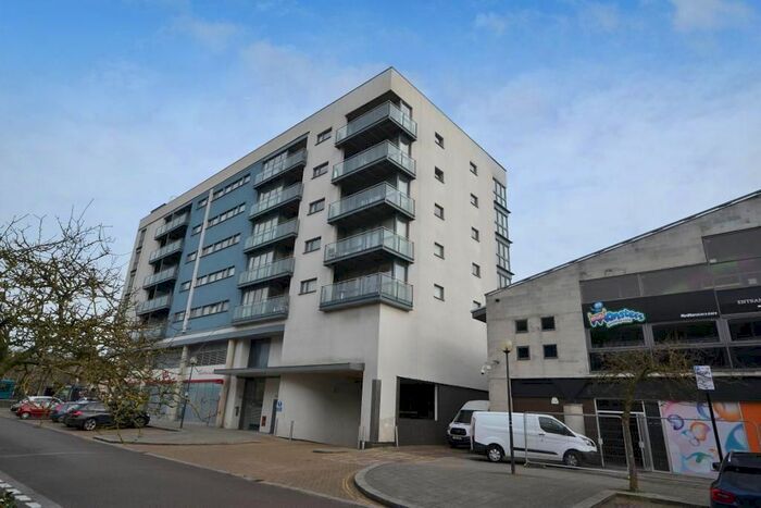 1 Bedroom Flat To Rent In Lower Twelfth Street, Milton Keynes, Buckinghamshire, MK9