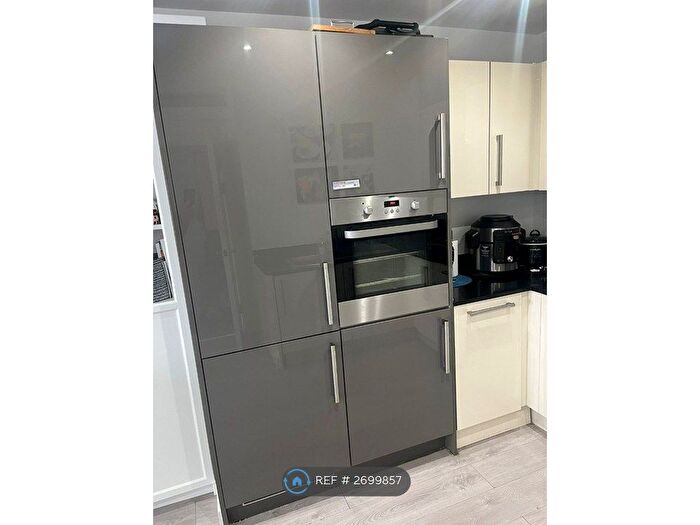 1 Bedroom Flat To Rent In Oldfield Place, Dartford, DA1