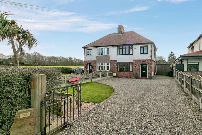 3 Bedroom Semi-Detached House For Sale In Kinnerton Road, Lower Kinnerton, Chester, Cheshire, CH4