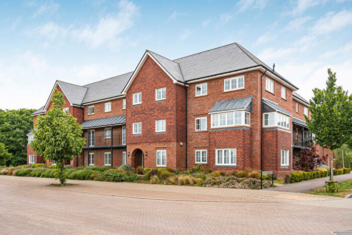 2 Bedroom Apartment For Sale In Franklin Gardens, Didcot, OX11