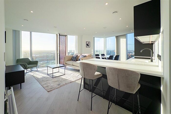 2 Bedroom Apartment To Rent In Vista River Tower, M3