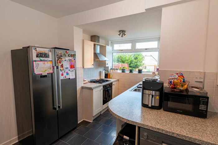 2 Bedroom Semi-Detached House For Sale In Warminster Road, Sheffield, S8