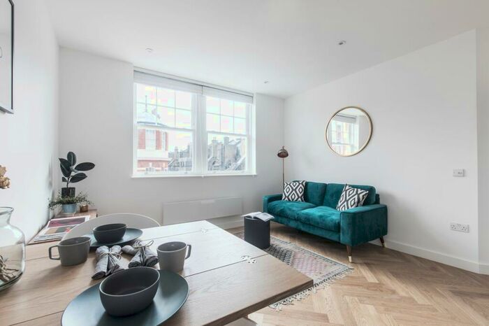 2 Bedroom Flat To Rent In Avenue House, Allitsen Road, NW8