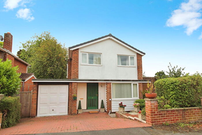 3 Bedroom Detached House For Sale In Baliol Road, Stocksfield, NE43