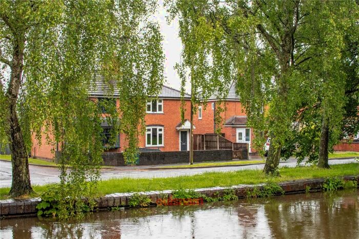 3 Bedroom Semi-Detached House For Sale In Shaw Lane, Stoke Prior, Bromsgrove, Worcestershire, B60