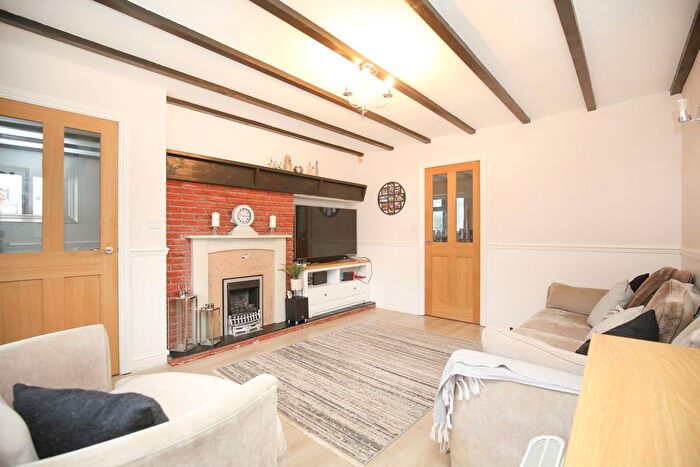 4 Bedroom Detached House For Sale In Loughshaw, Wilnecote, Tamworth, B77