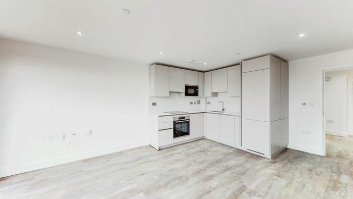 2 Bedroom Flat To Rent In Monarch Apartments, High Road, Willesden, NW10
