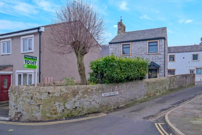 2 Bedroom Detached House To Rent In Back York Street, Clitheroe, BB7