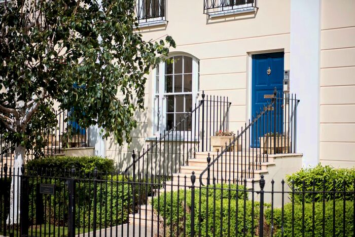 2 Bedroom Flat To Rent In Priory Street, Cheltenham, GL52