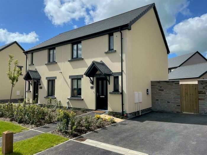 3 Bedroom Property For Sale In Old Well Road, Okehampton, EX20