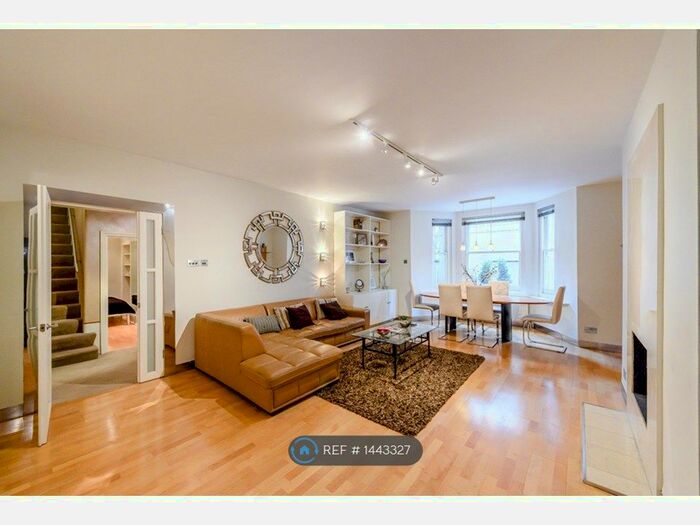 3 Bedroom Maisonette To Rent In Emperors Gate, London, SW7