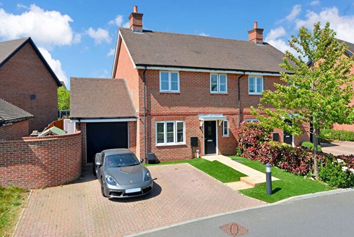 3 Bedroom Semi-Detached House For Sale In Bramley Vale, Cranleigh, GU6
