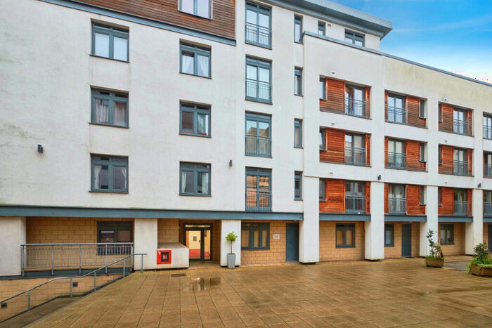 2 Bedroom Apartment To Rent In The Postbox, B1