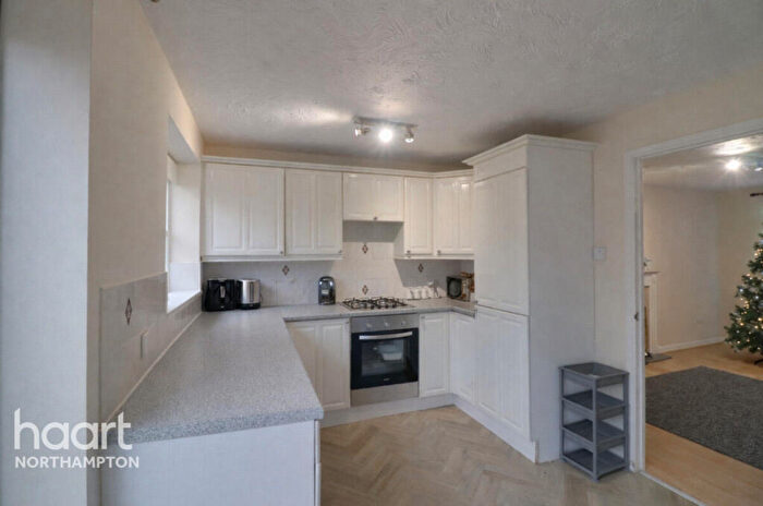 2 Bedroom Terraced House To Rent In Jasmine Gardens, Rushden, NN10