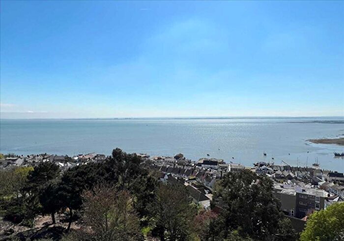 2 Bedroom Apartment To Rent In Leigh On Sea, Broadway West, SS9