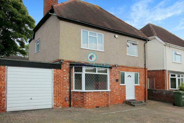 4 Bedroom Terraced House To Rent In Orchard Avenue, Burnham, SL1