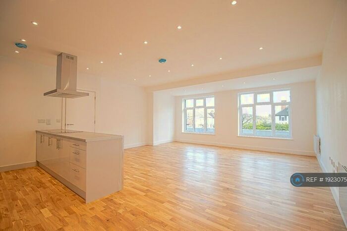 2 Bedroom Flat To Rent In Bridle Road, Croydon, CR0