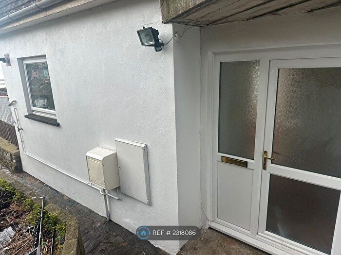 2 Bedroom Flat To Rent In Mount Road, Brixham, TQ5