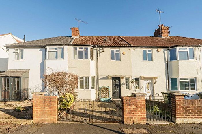 3 Bedroom Property To Rent In Avalon Road, Ealing, W13