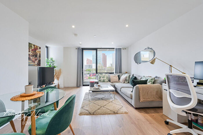 1 Bedroom Apartment For Sale In Forrester Way, London, E15