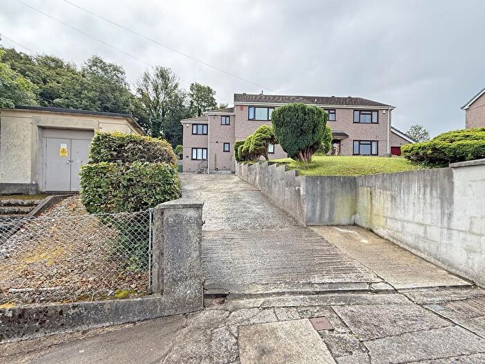 6 Bedroom Semi Detached House For Sale In Rochford Crescent, Ernesettle, Plymouth, PL5