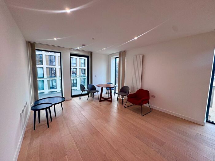 2 Bedroom Flat To Rent In Royal Crest Avenue, London, E16