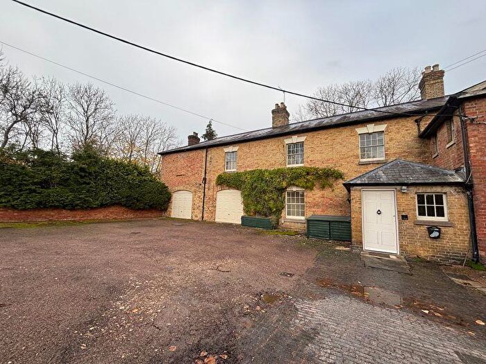 Apartment To Rent In Chadshunt, Warwick, CV35