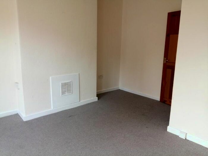 2 Bedroom Flat To Rent In Brooklyn Street, Crewe, CW2