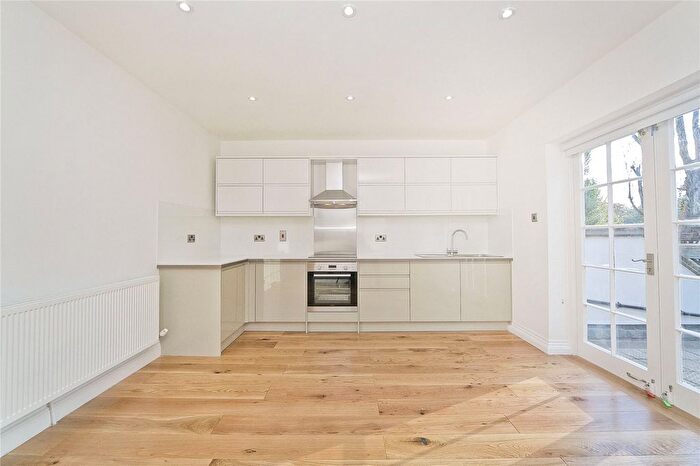 1 Bedroom Flat To Rent In Exmouth Market, Clerkenwell, London, EC1R